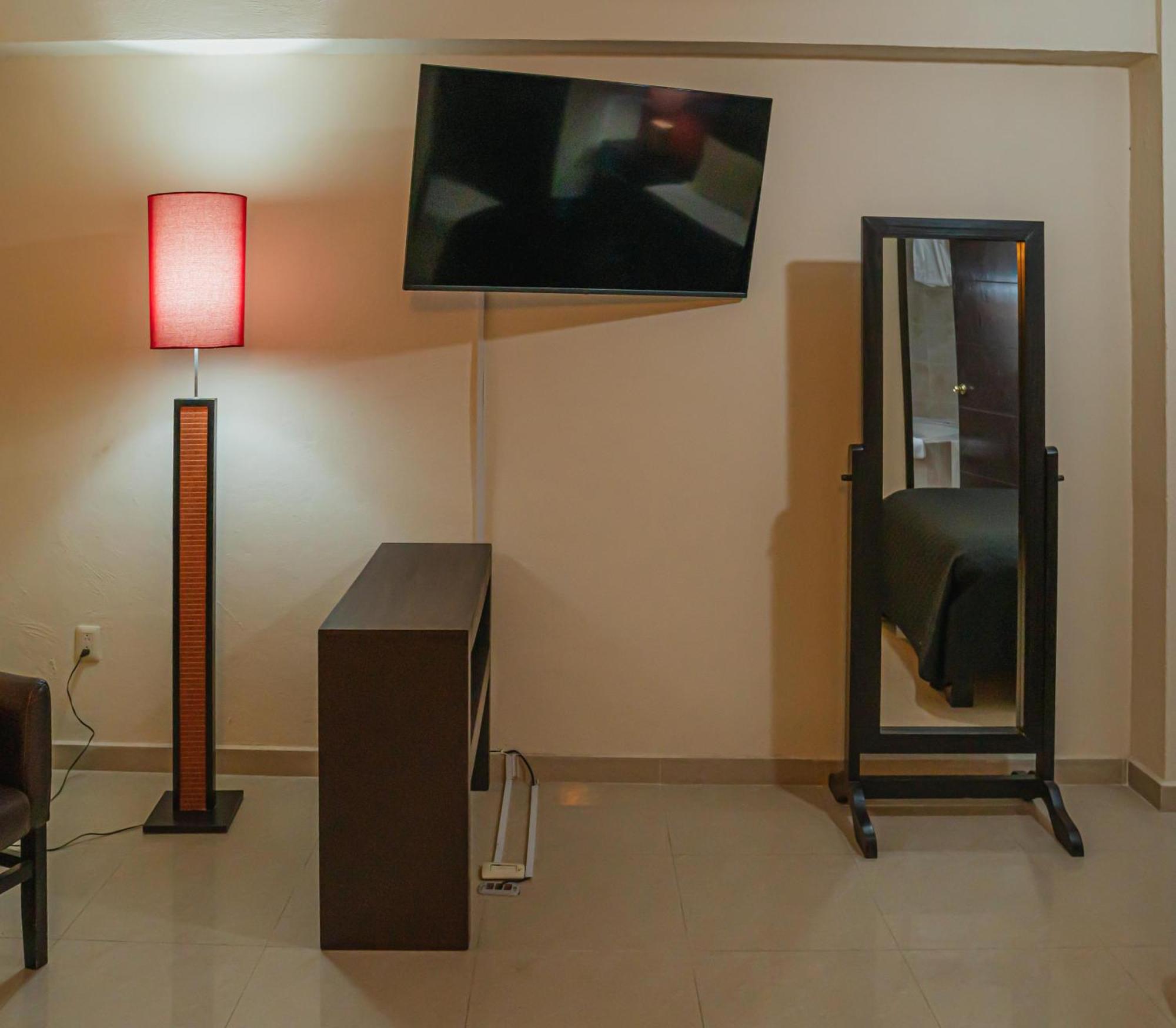 Hotel Zapotlan Ciudad Guzman Εξωτερικό φωτογραφία