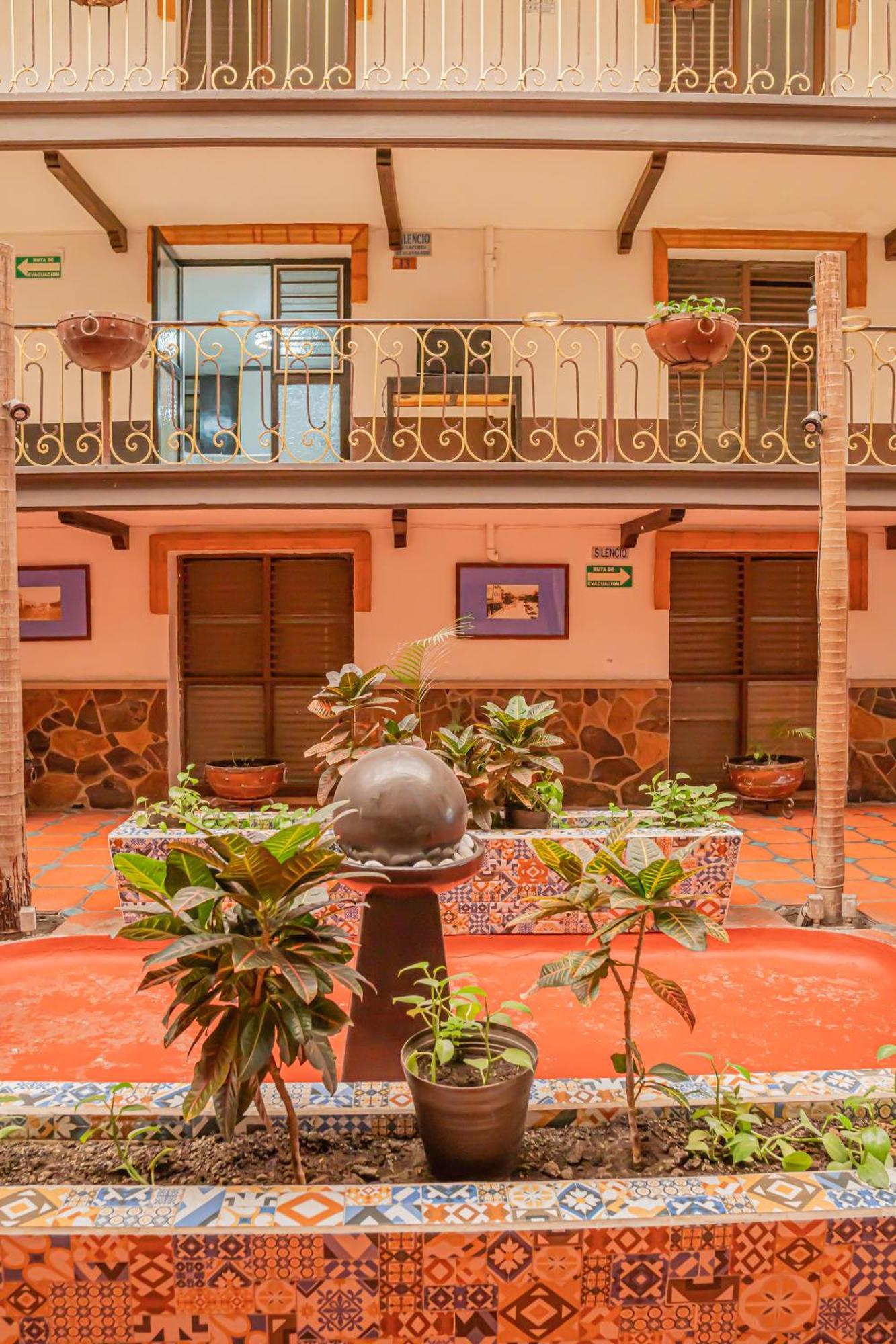 Hotel Zapotlan Ciudad Guzman Εξωτερικό φωτογραφία
