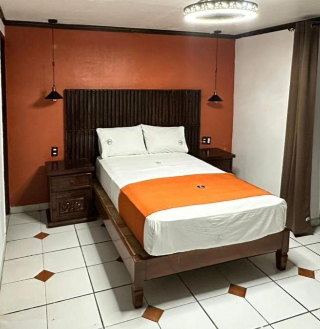 Hotel Zapotlan Ciudad Guzman Εξωτερικό φωτογραφία